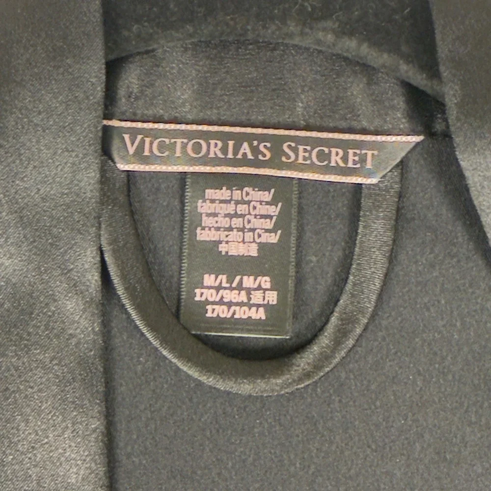 Victoria's Secret Black Satin Robe Kimono Short Wrap M/L Wedding Boudoir